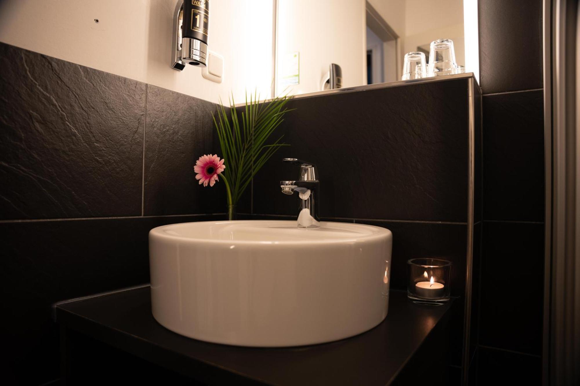 Hotel Medo Koeln 外观 照片