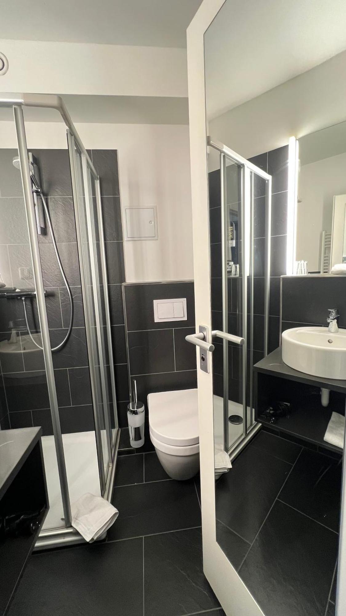 Hotel Medo Koeln 外观 照片